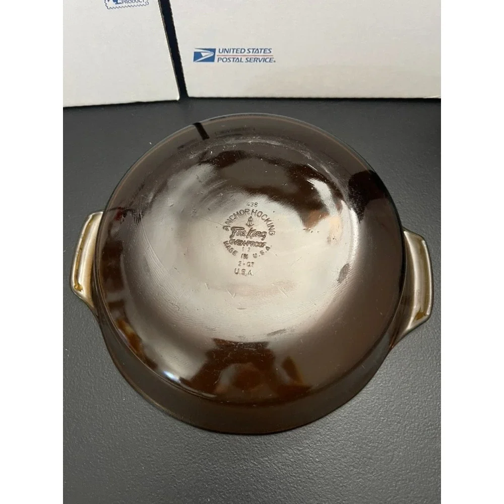 Anchor Hocking Fire-King Amber Glass 2 Quart Round Casserole Dish 438 USA Made